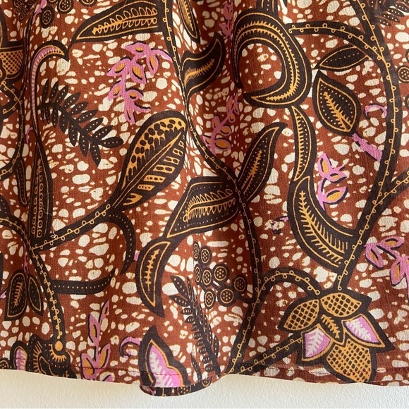 Xirena Sumer Blouse in Earth Batik - Picture 6 of 16